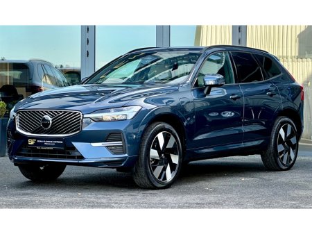 2025 Volvo XC60 - thumbnail 2
