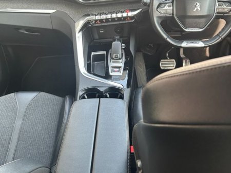 2019 Peugeot 3008 - thumbnail 16