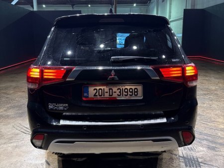 2020 Mitsubishi Outlander - thumbnail 4