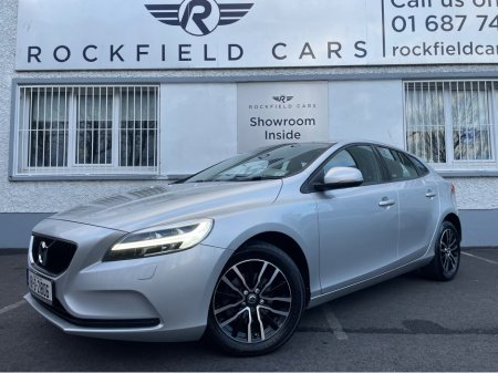 2018 Volvo V40 D2 MOMENTUM - HEATED LEATHER - 2.0 - BLUETOOTH STREAMING - VOLVO HISTORY - 180 TAX €13,950