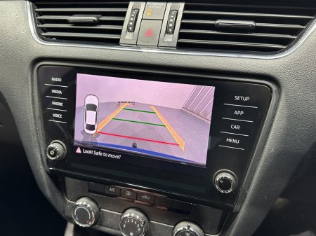 2019 Skoda Octavia Ambition 1.6 Tdi €17,800 thumbnail