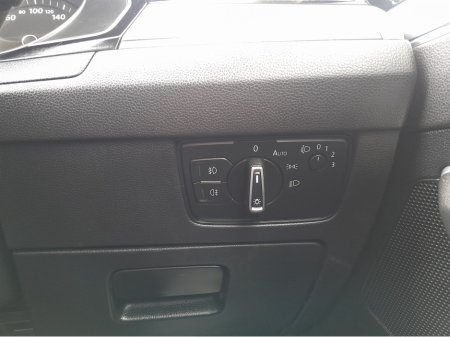 2016 Volkswagen Passat - thumbnail 26