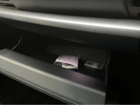 2025 Toyota Prius - thumbnail 15