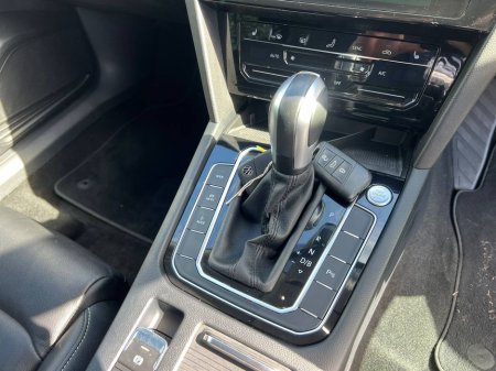 2022 Volkswagen Passat - thumbnail 11