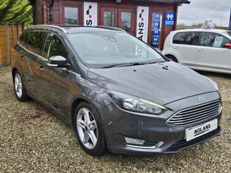 2017 Ford Focus - thumbnail 8