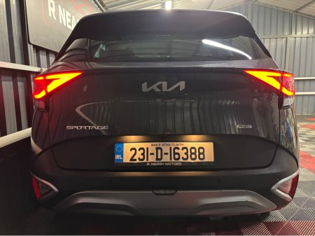 2023 Kia Sportage 1.6 PHEV K3 €30,950 thumbnail