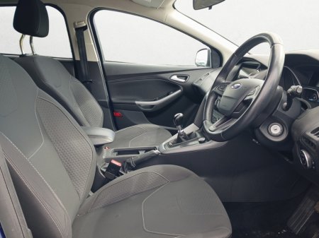 2018 Ford Focus - thumbnail 7