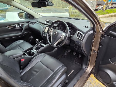 2017 Nissan Qashqai ** DEPOSIT TAKEN ** 1.5 SV PREMIUM E6 4DR €15,950 thumbnail