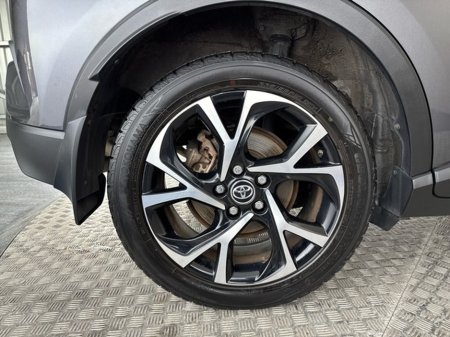 2019 Toyota C-HR - thumbnail 11