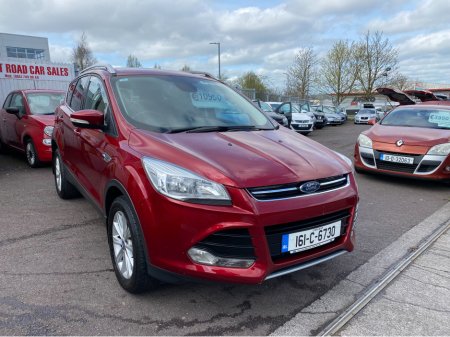 2016 Ford Kuga - thumbnail 4