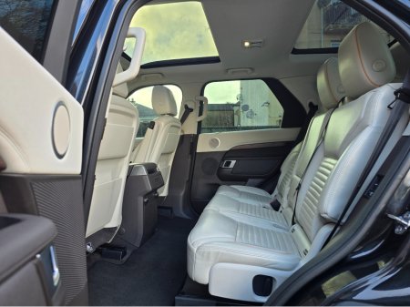 2017 Land Rover Discovery - thumbnail 13