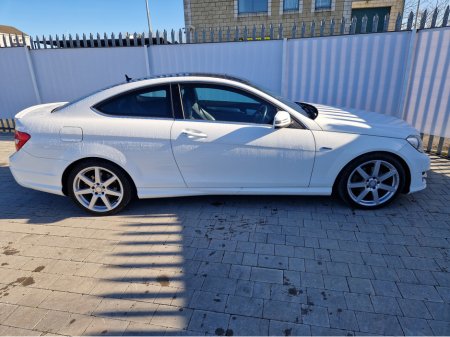 2014 Mercedes-Benz C Class - thumbnail 10