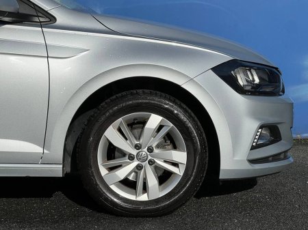 2019 Volkswagen Polo TRENDLINE 1.0 TSI // VALID NCT 02/27 // AIR CONDITIONING // 15" ALLOYS €13,900 thumbnail