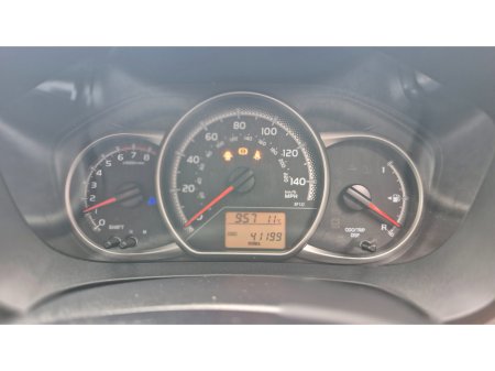 2016 Toyota Vitz - thumbnail 24