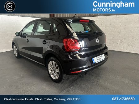 2016 Volkswagen Polo Comfortline thumbnail