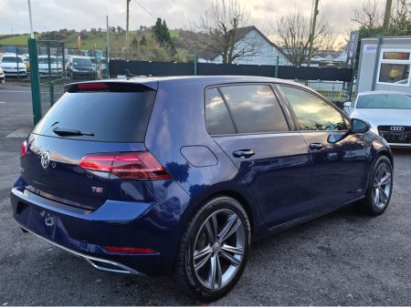 2017 Volkswagen Golf ( 172 REG LEATHER FULL LEATHER SEATS ELECTRIC MEMORY SEATS NAVI VIRTUAL CLOCKS ANDROID AUTO CARPLAY BLIND SPOT REAR TRAFFIC ASSIST ROAD SIGN RECOGNIZING LANE ASSIST LOW TAX BAND €17,500 thumbnail