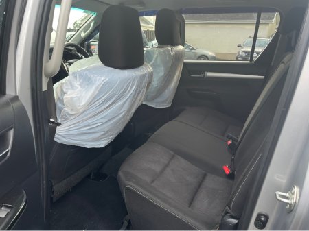 2021 Toyota Hilux - thumbnail 11