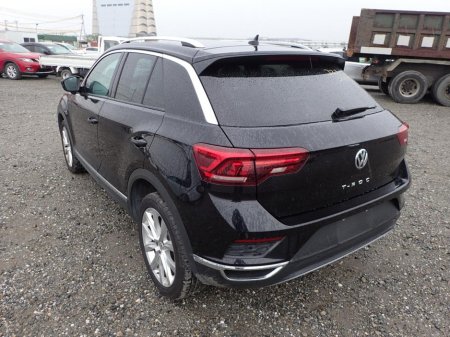 2020 Volkswagen T-Roc TDI Sport Leather Package €23,950 thumbnail