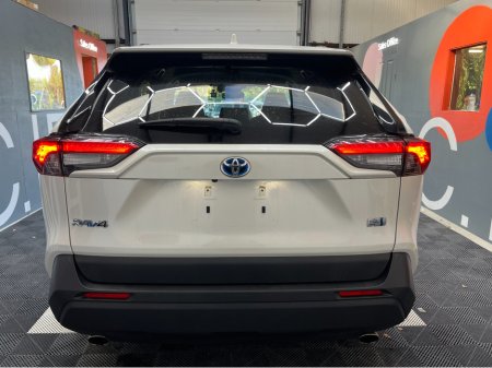 2020 Toyota Rav4 - photo 3