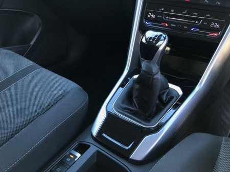 2023 Volkswagen T-Roc LIFE 1.0 TSI MANUAL - GRANDONS €25,995 thumbnail