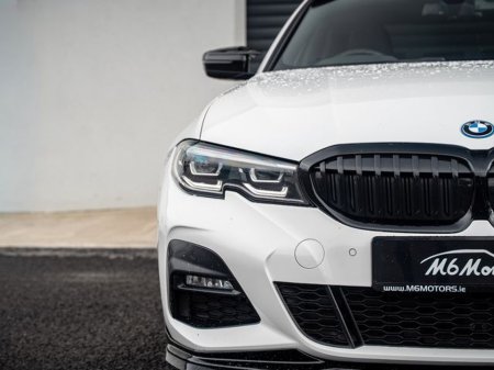 2022 BMW 3 Series - thumbnail 3