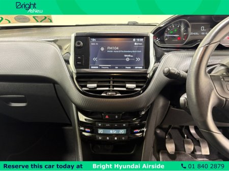 2019 Peugeot 2008 - thumbnail 21