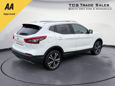 2018 Nissan Qashqai - thumbnail 3