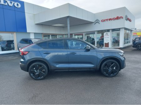 2025 Volvo EC40 MY26 SINGLE MOTOR EX-T RNG €51,950 thumbnail