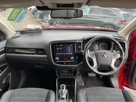 2020 Mitsubishi Outlander - thumbnail 14