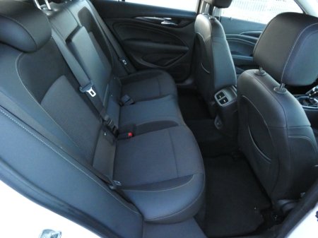 2017 Vauxhall Insignia  €7,925 thumbnail