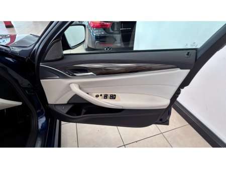 2018 BMW 5 Series - thumbnail 13