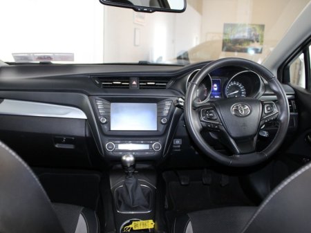 2017 Toyota Avensis 1.6D SOL Navi 4DR €10,499 thumbnail