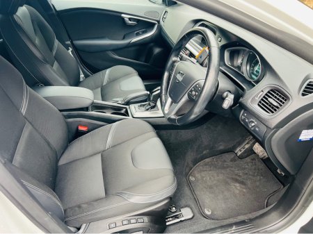 2015 Volvo V40 PRIVACY GLASS //  // REVERSE CAM €12,950 thumbnail