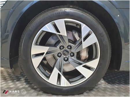 2023 Audi Q8 e-tron SPORT 50 QUATTRO 5DR €50,945 thumbnail