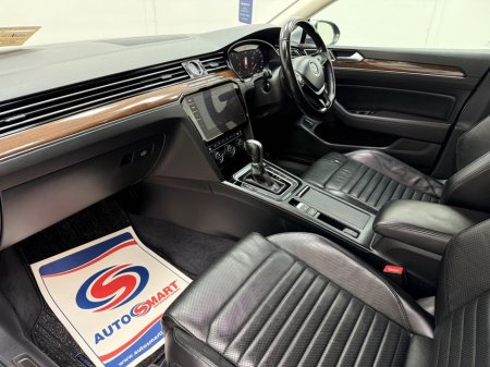 2018 Volkswagen Passat 2.0 TDI HIGH LINE Automatic, Reversing camera €21,995 thumbnail