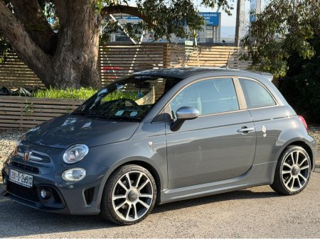 2020 Fiat Abarth - view 3