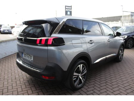 2020 Peugeot 5008 - thumbnail 4