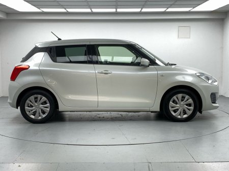 2022 Suzuki Swift - thumbnail 11