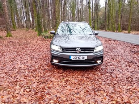 2020 Volkswagen Tiguan R-LINE 2.0 TDI  6 SPEED  150HP  SUV @ REDDY2DRIVE LTD €28,500 thumbnail