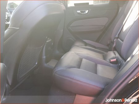 2025 Volvo XC60 T6 350bhp AWD PHEV Plus Black Edition (Lighting Pack / Panoramic Sunroof / 360 Camera) €68,900 thumbnail