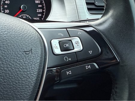 2016 Volkswagen Golf ( 162 REG 1.2 TSI COMFORTLINE PRIVACY GLASS REV CAMERA ALLOYS STUNNING CAR LOW TAX BAND ` €13,950 thumbnail