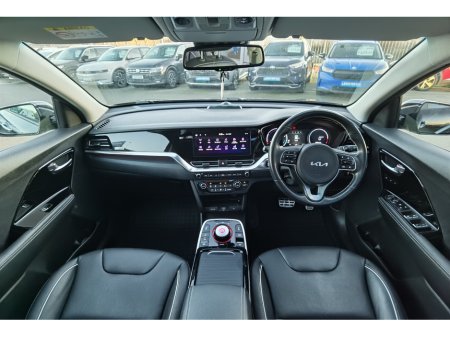 2021 Kia Niro 64KWH EV 4 PLUS **SUNROOF + HUGE SPEC** - FINANCE AVAILABLE - CALL US TODAY ON 01 492 6566 OR 087-092 5525 €18,950 thumbnail