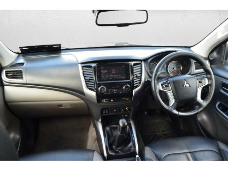 2018 Mitsubishi L200 - thumbnail 16