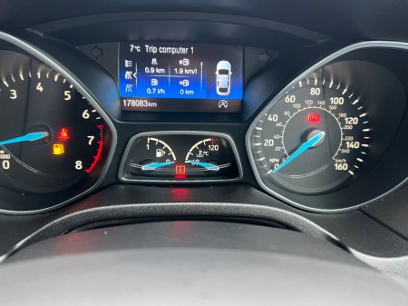 2017 Ford Focus - thumbnail 28