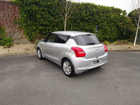 2017 Suzuki Swift - thumbnail 7