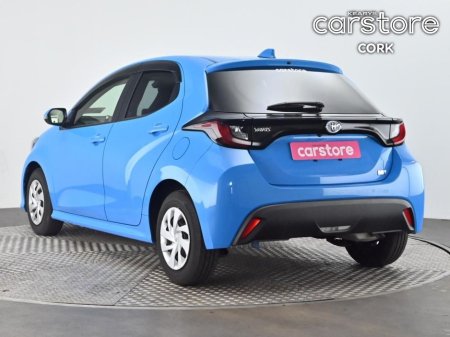 2023 Toyota Yaris - thumbnail 3