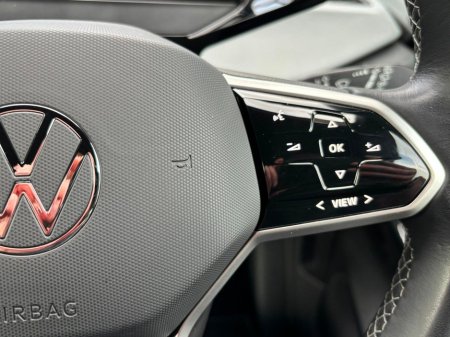 2023 Volkswagen ID.3 PRO 150KW 204HP €21,995 thumbnail