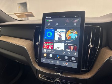 2026 Volvo XC60 - thumbnail 18