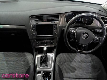 2016 Volkswagen Golf - thumbnail 11