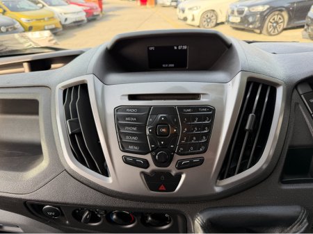 2017 Ford Transit - thumbnail 16